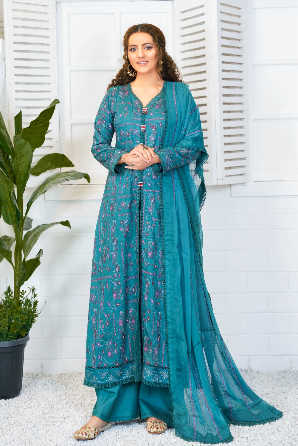 THREADS & WEAVES - EMBROIDERED LAWN - UNSTITCHED