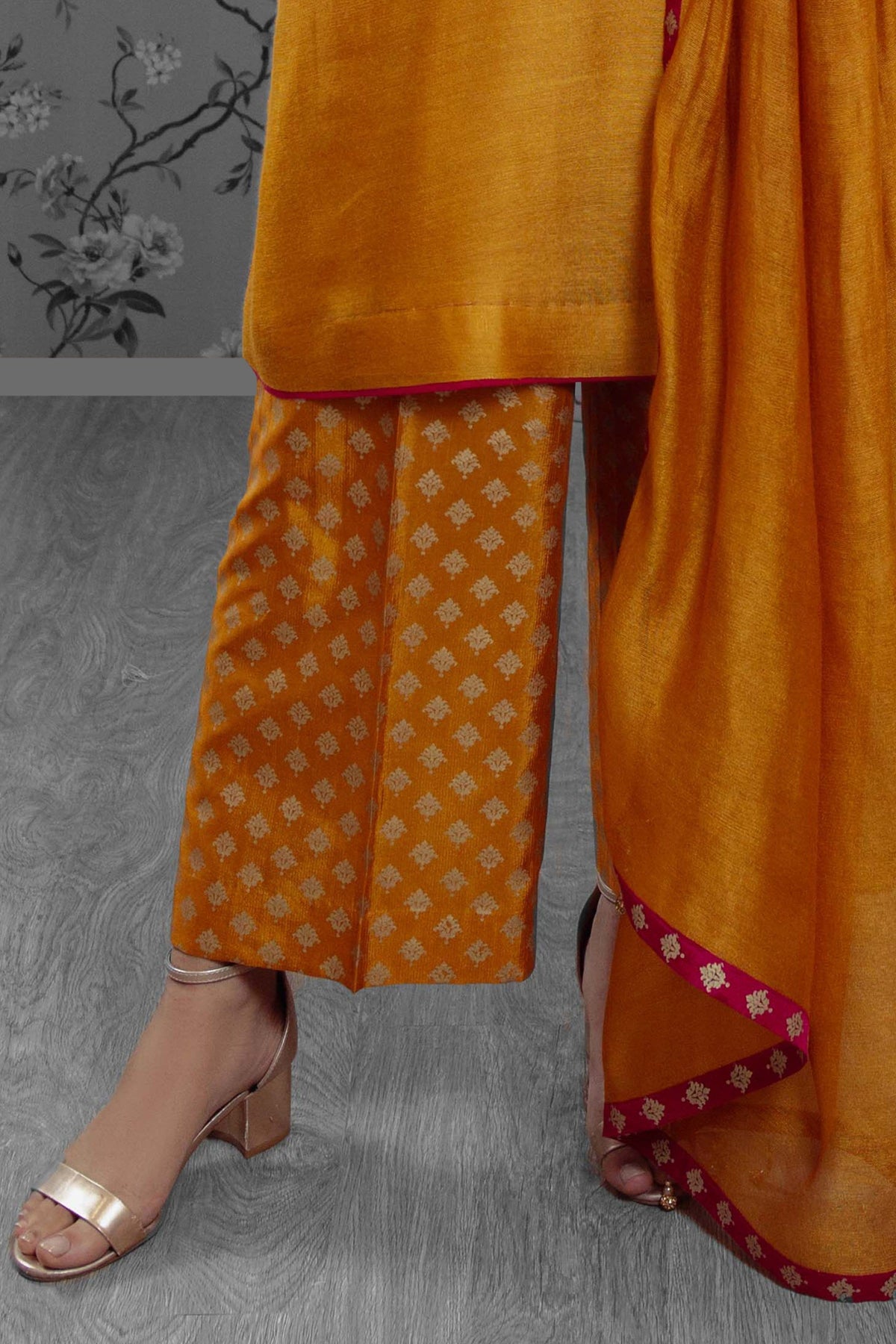 Noorain Raw Silk Screen Printed Culottes