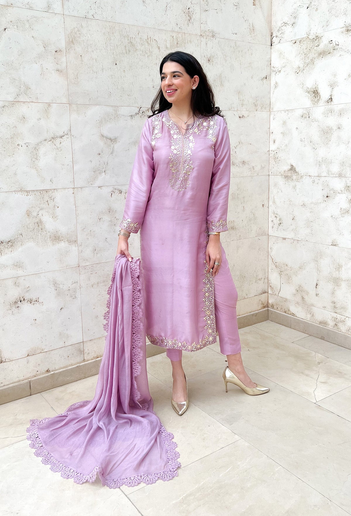 HUES ATELIER - KAMDANI PINK - LUXURY PRET