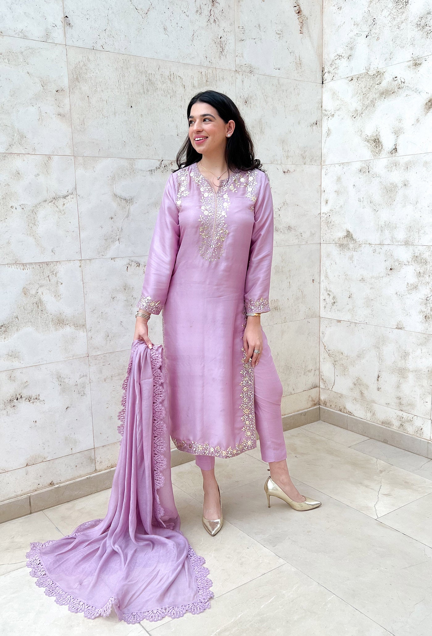 HUES ATELIER - KAMDANI PINK - LUXURY PRET