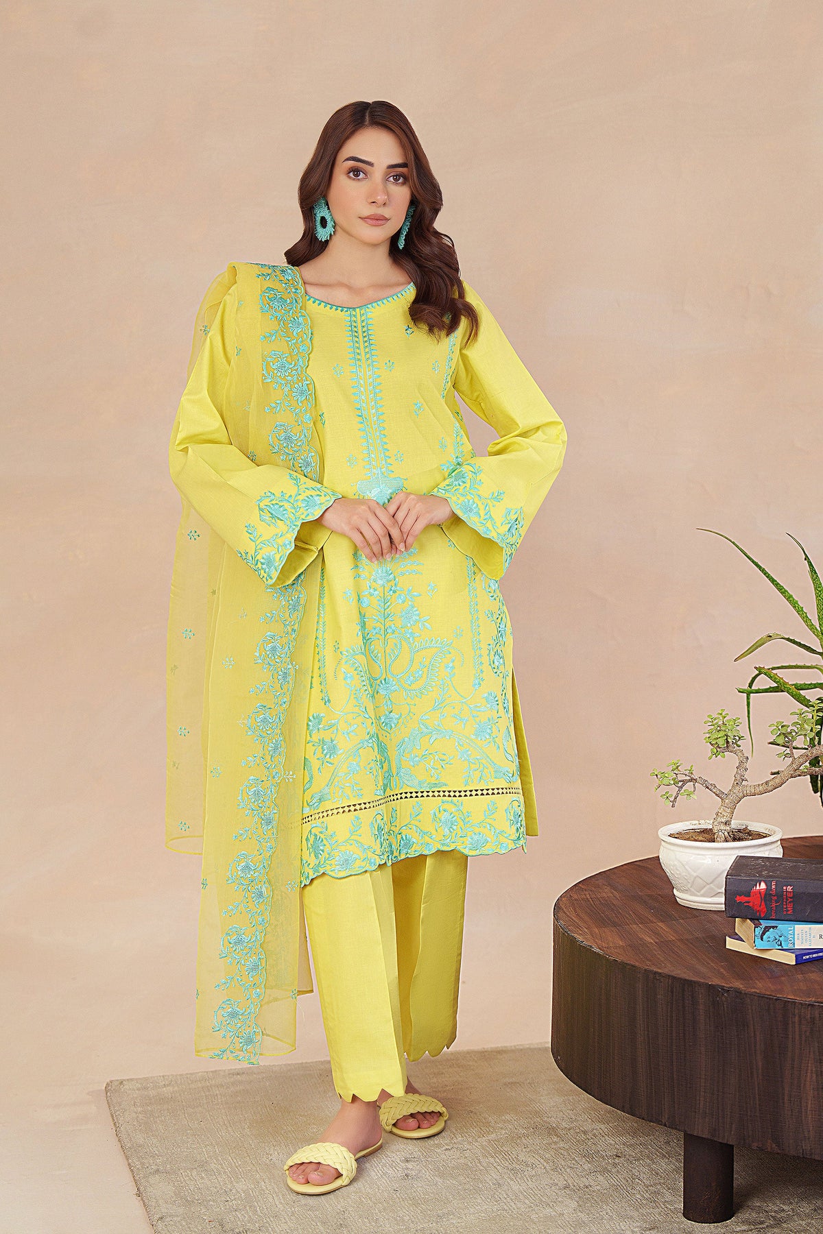 Fidan-3Pc Embroidered