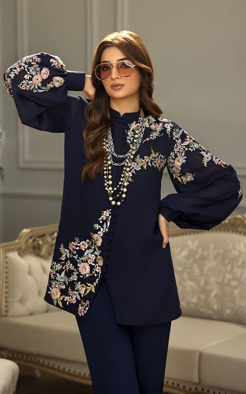 THREADS AND MOTIFS  - 8615 - LUXURY PRET