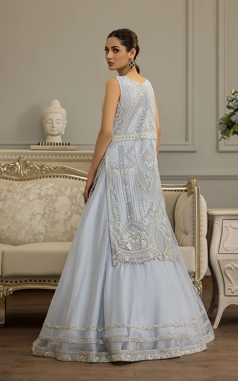 THREADS AND MOTIFS  - 8640 - FORMAL