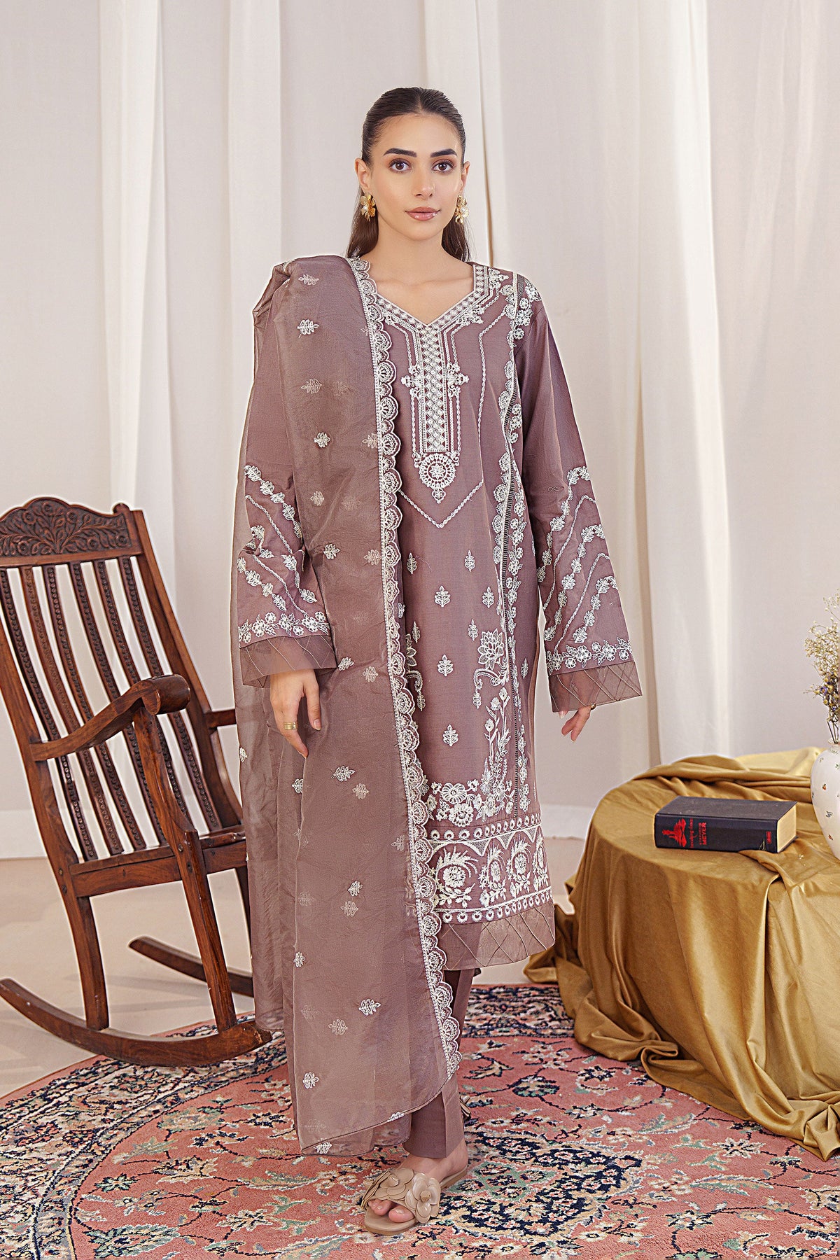 Derya-3Pc Embroidered