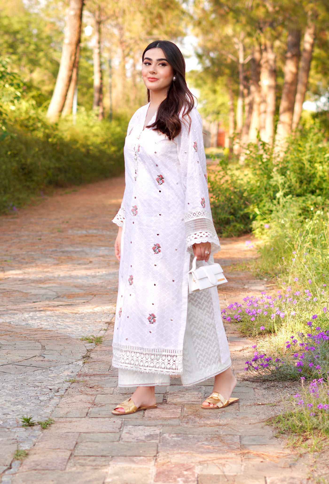 HUES ATELIER - WHITE CHIKAN KURTA - PRET