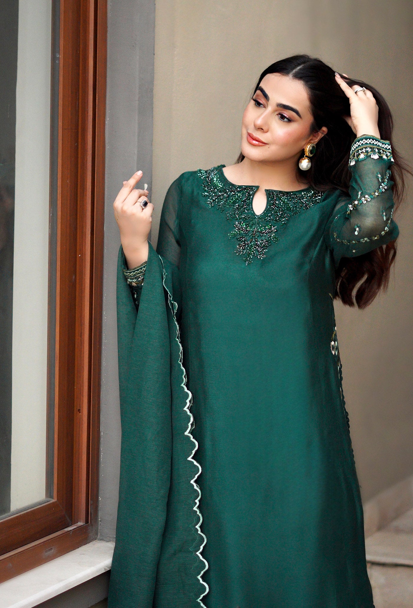 HUES ATELIER - DEEP EMERALD - LUXURY PRET