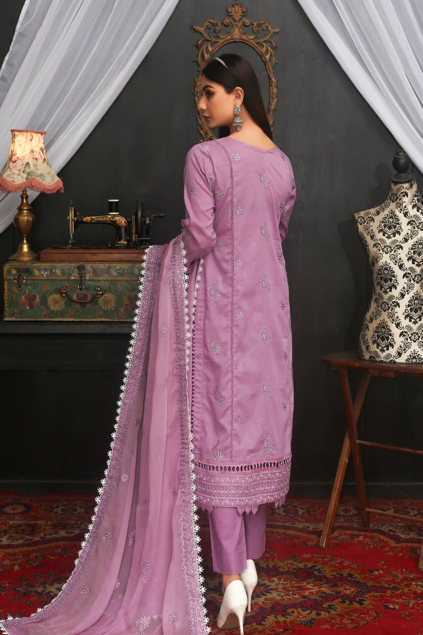 THREADS & WEAVES - EMBROIDERED LAWN - UNSTITCHED