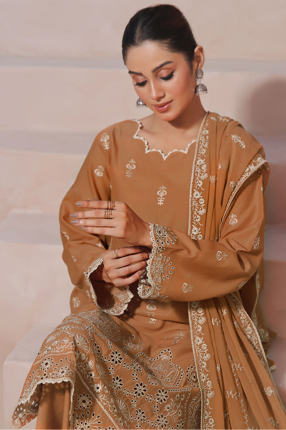 SAFWA - AURA MASURI PREMIUM - SUC-06 - UNSTITCHED