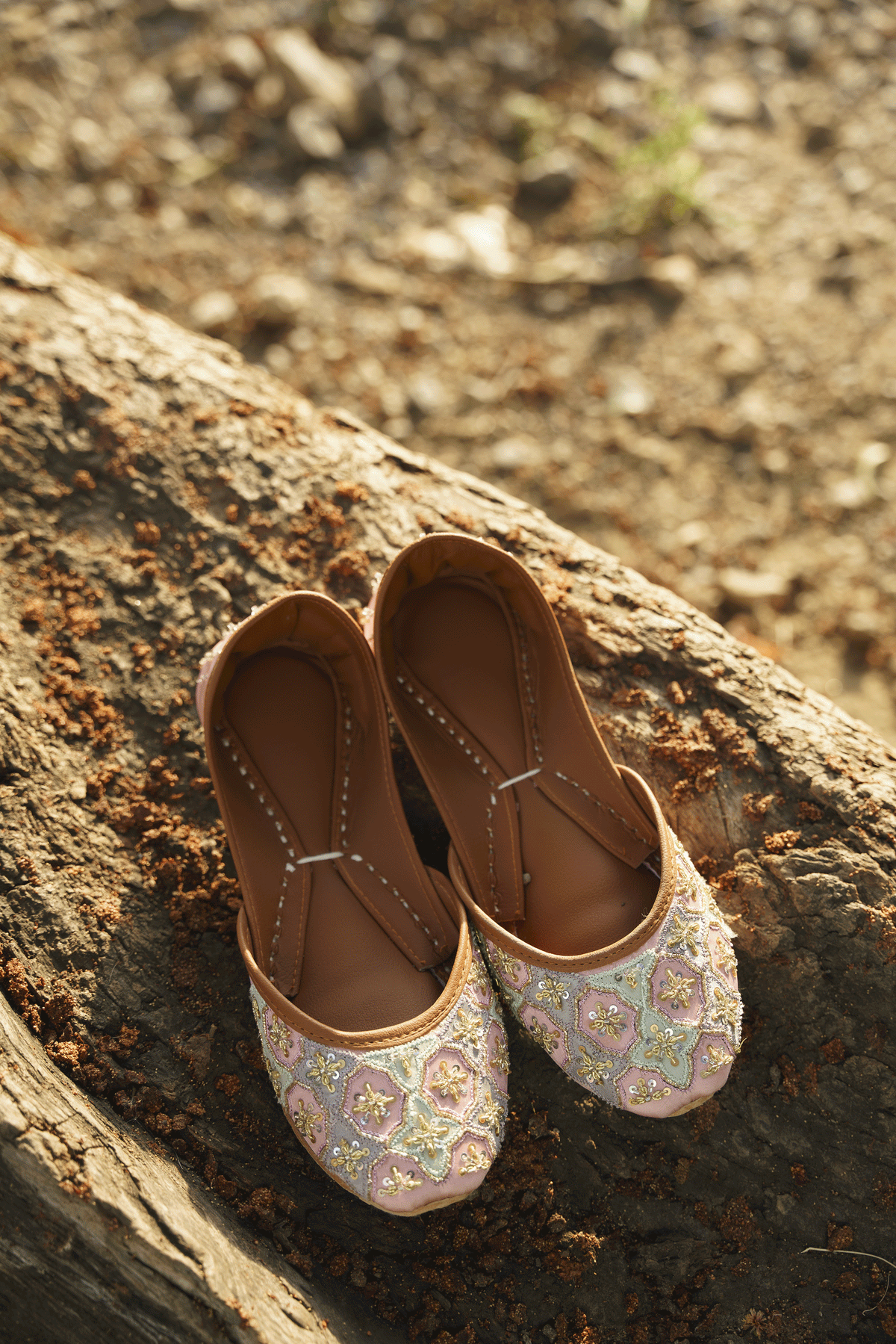 RJ's PRET - ELIYAH - KIRAN KHUSSA - WOMENFOOTWEAR