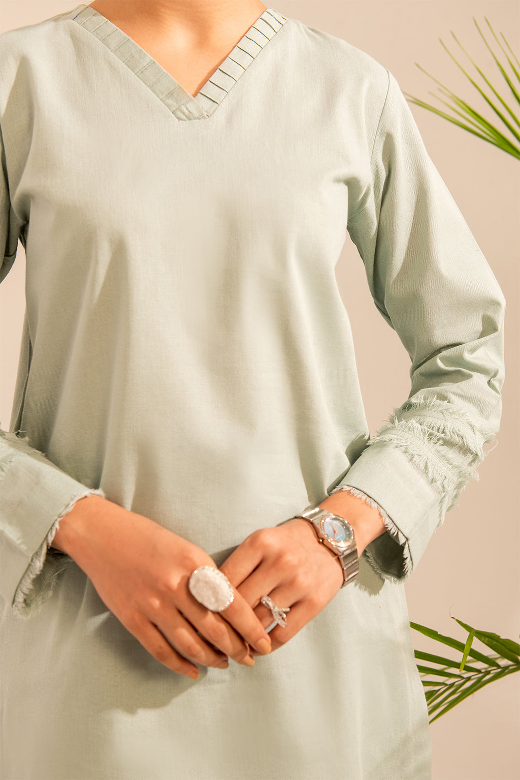 NEESHAY - WINTER ESSENTIALS - MINTED - PRET