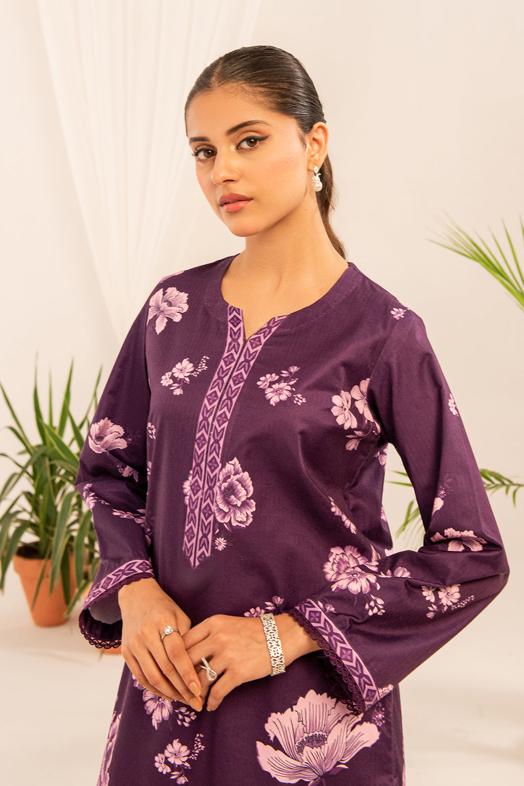 NEESHAY - WINTER ESSENTIALS - PLUM ROYALE - PRET